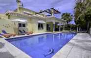 Swimming Pool 2 Exquisite Villa 50m To Beach