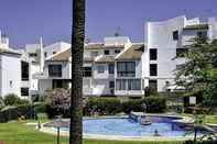 Kolam Renang Cutest Beach House Estepona