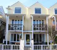 Exterior 2 Bruce Waterfront Apartments