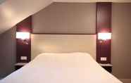 Bedroom 5 Hotel Les Champs
