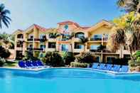 Swimming Pool KiteBeach Agualina Oceanfront Condo Complex in Hotel