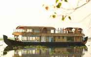 ภายนอกอาคาร 3 Upper Deck Houseboat