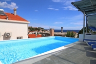 Swimming Pool Villa Korculaholidays