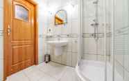 In-room Bathroom 7 Apartamenty Sun & Snow Pomorska
