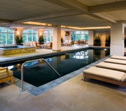 Swimming Pool 5 Luxurious 3 Bedroom Walk To Slopes & Beaver Creek Ge Condo by Redawning