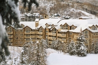 Exterior Luxurious 3 Bedroom Walk To Slopes & Beaver Creek Ge Condo by Redawning