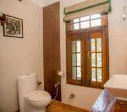 In-room Bathroom 7 The Rangers reserve Jim Corbett