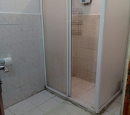 ห้องน้ำภายในห้อง 4 Hzd Hostel