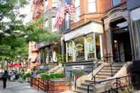 Exterior Luxe Condo Back Bay Boston-3 Bedrooms & 2 Baths