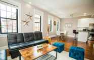 Common Space 3 Boston Back Bay Brand New Condo Sleeps 8