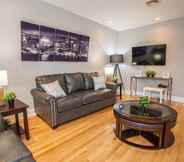 Common Space 3 Central Boston 5 Bed 2 Bath North End-sleeps 10