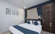 Bedroom 4 SilverKey Executive Stays 45988 Pooth Kalan