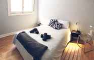 Bedroom 5 Pretty Guggenheim esencia Bilbao by Urban Hosts