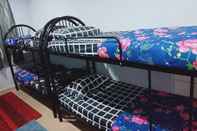 Kamar Tidur S Family Hostel Cenang - Adults Only