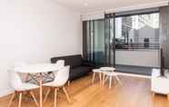 Ruang untuk Umum 4 Modern Apartment in Darling Harbour