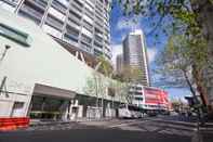 Exterior Modern 2 Bedroom Potts Point Apartment