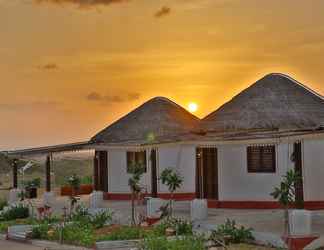 Exterior 2 Kiaayo Resort White Rann of Kutch