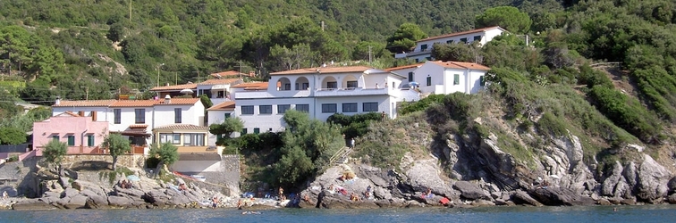 ภายนอกอาคาร Hotel Scoglio Bianco