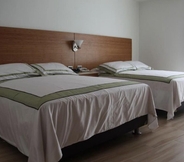 Bedroom 6 Hotel Bachue Girardot