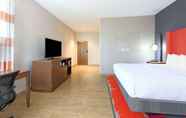 ห้องนอน 6 La Quinta Inn & Suites by Wyndham Lakeway