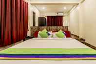 Bedroom Treebo Trip Om Regency