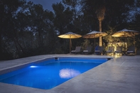 Swimming Pool Villa Gertrudis