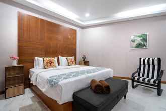 Bedroom 4 Bright Luxury Villa W Garden Pool & Sauna