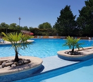 Swimming Pool 6 Parc de Loisirs du Faillal - Gîtes