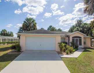 Bangunan 2 Relax And Enjoy The Sunny Florida In Valk 3 Bedroom Home by Redawning