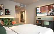 Bedroom 3 Hampton by Hilton Alcobendas Madrid