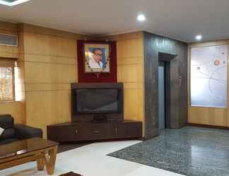 Lobby 2 Hotel Vinayak Palace