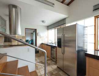 ล็อบบี้ 2 Exclusive Penthouse with Private Rooftop Jacuzzi by Simply Comfort