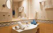 In-room Bathroom 4 Hotel Reindl garni Suiten & Appartments