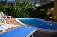 Swimming Pool B&B Villa Elisa