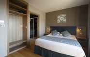 Bedroom 7 Hôtel Le Bastia