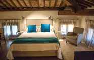 Bedroom 7 Villa Ormaneto