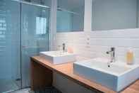 In-room Bathroom Smartflats Design - Stephanie