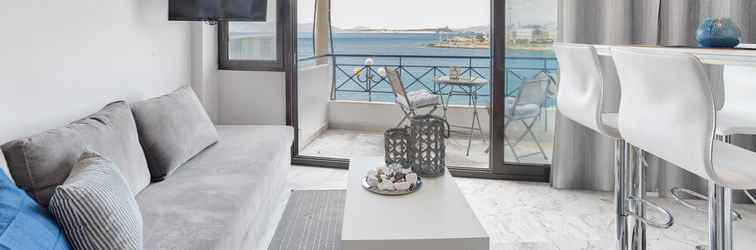 ห้องนอน Chic Modern Seaside Oasis -Sunny Piraeus