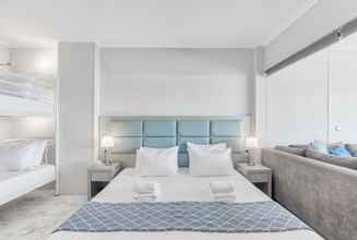 Bedroom 4 Chic Modern Seaside Oasis -Sunny Piraeus