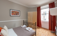 Kamar Tidur 2 Silver Lining - St Leonard St Apartment