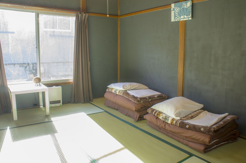 Kamar Tidur 4 Yoshimura House Hotel 3