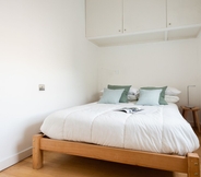 Bedroom 5 The Holland Park Escape - Modern & Central 2bdr Flat