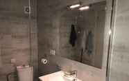 In-room Bathroom 7 Apartamento Inmobahia - BI - 67