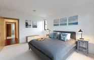 Kamar Tidur 3 Hampden Apartments - The Henry