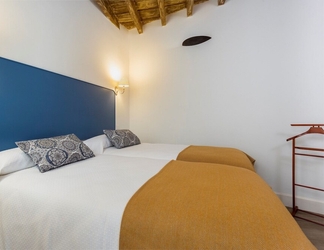 Bedroom 2 Beatiful & Quiet 2Bd Apartment Near the Cathedral, Padre Marchena III