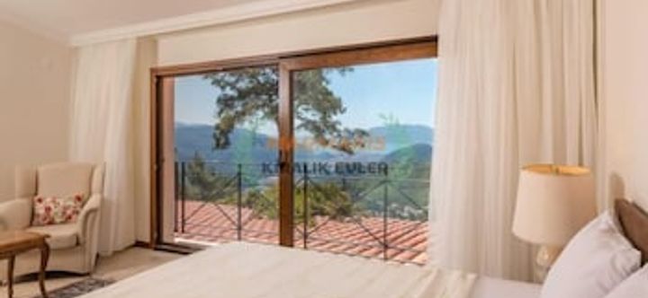 Bedroom 2 Villa Maral