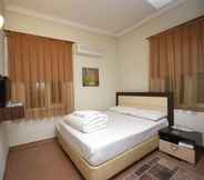 Bedroom 4 Zeybek Hotel