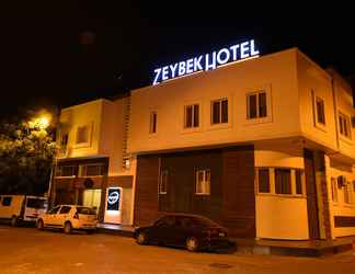 Bangunan 2 Zeybek Hotel