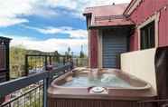 สิ่งอำนวยความสะดวกด้านความบันเทิง 2 Luxe Alpine Loft Breckenridge Hot Tub