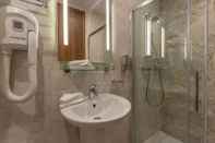 In-room Bathroom Dun Gorg Guest House